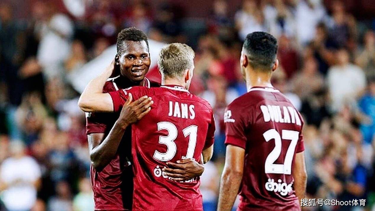 关于圣埃蒂安客场战胜梅斯，取得联赛开门红的信息